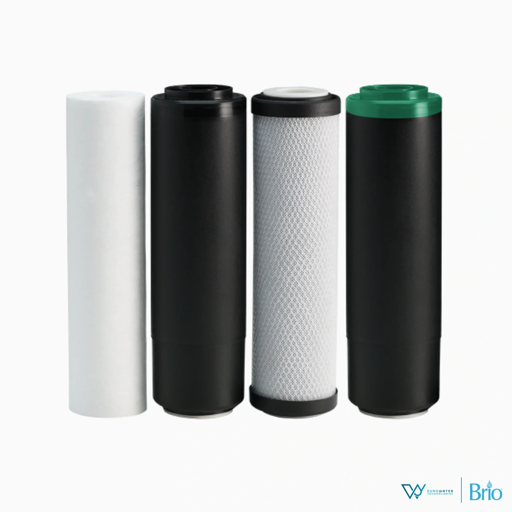 Cuatro filtros de agua para cafetera profesional. Acompañada de los logos de Eurowater y BWT.