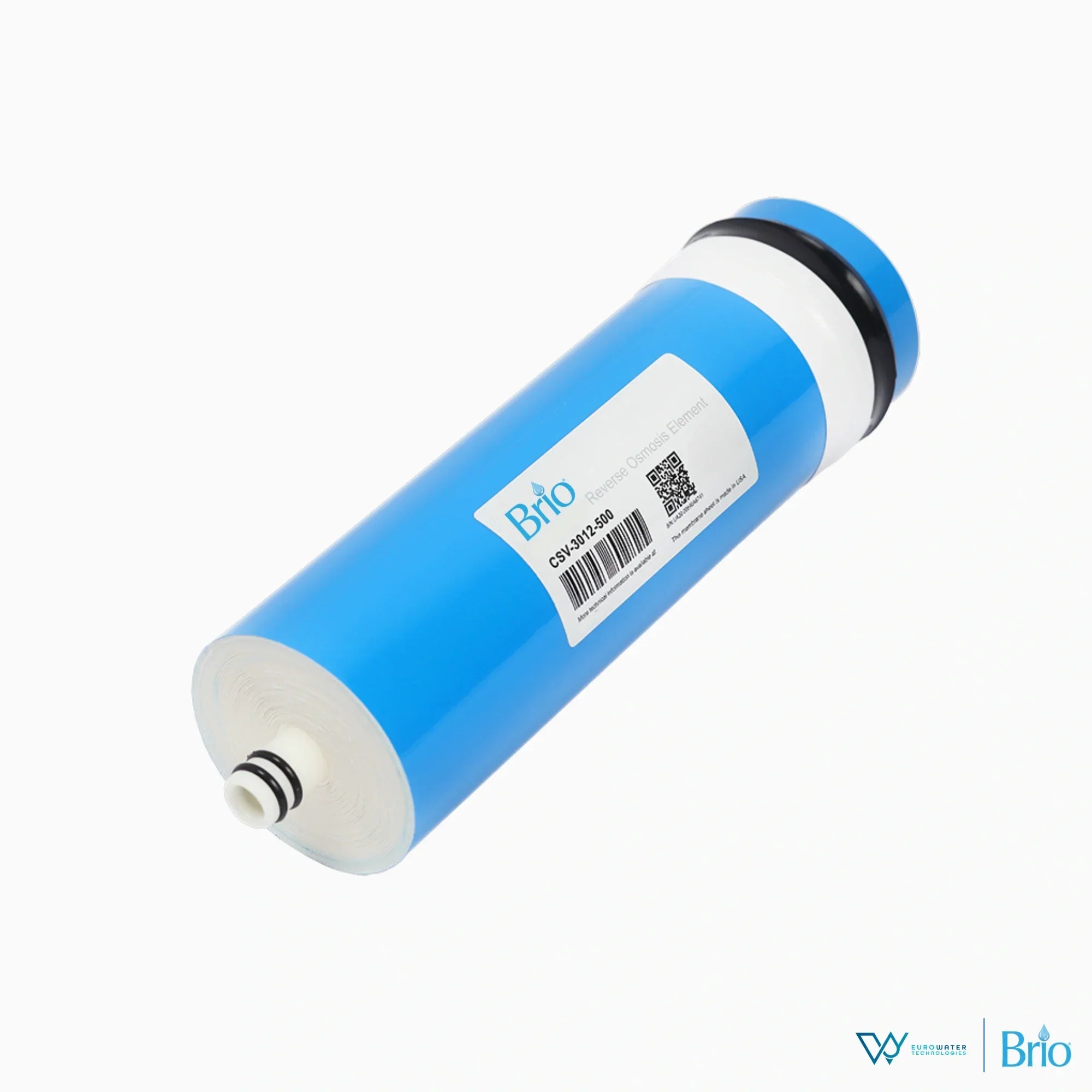 Filtro de agua color azul con el grabado "Brio". Acompañada de los logos de Eurowater y BWT.
